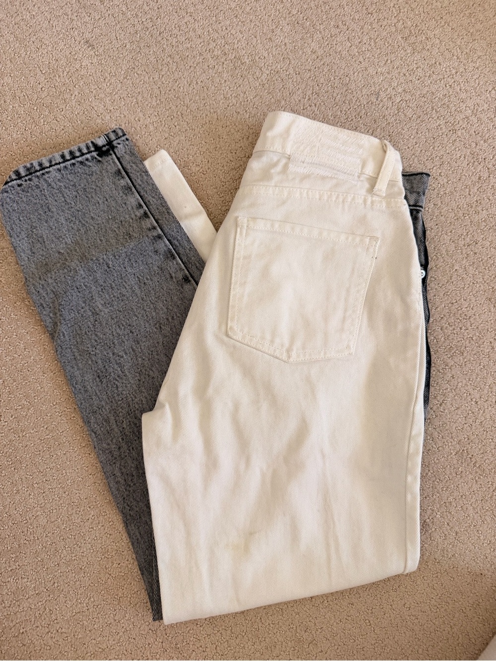Dual-Tone High-Rise Women’s Jeans